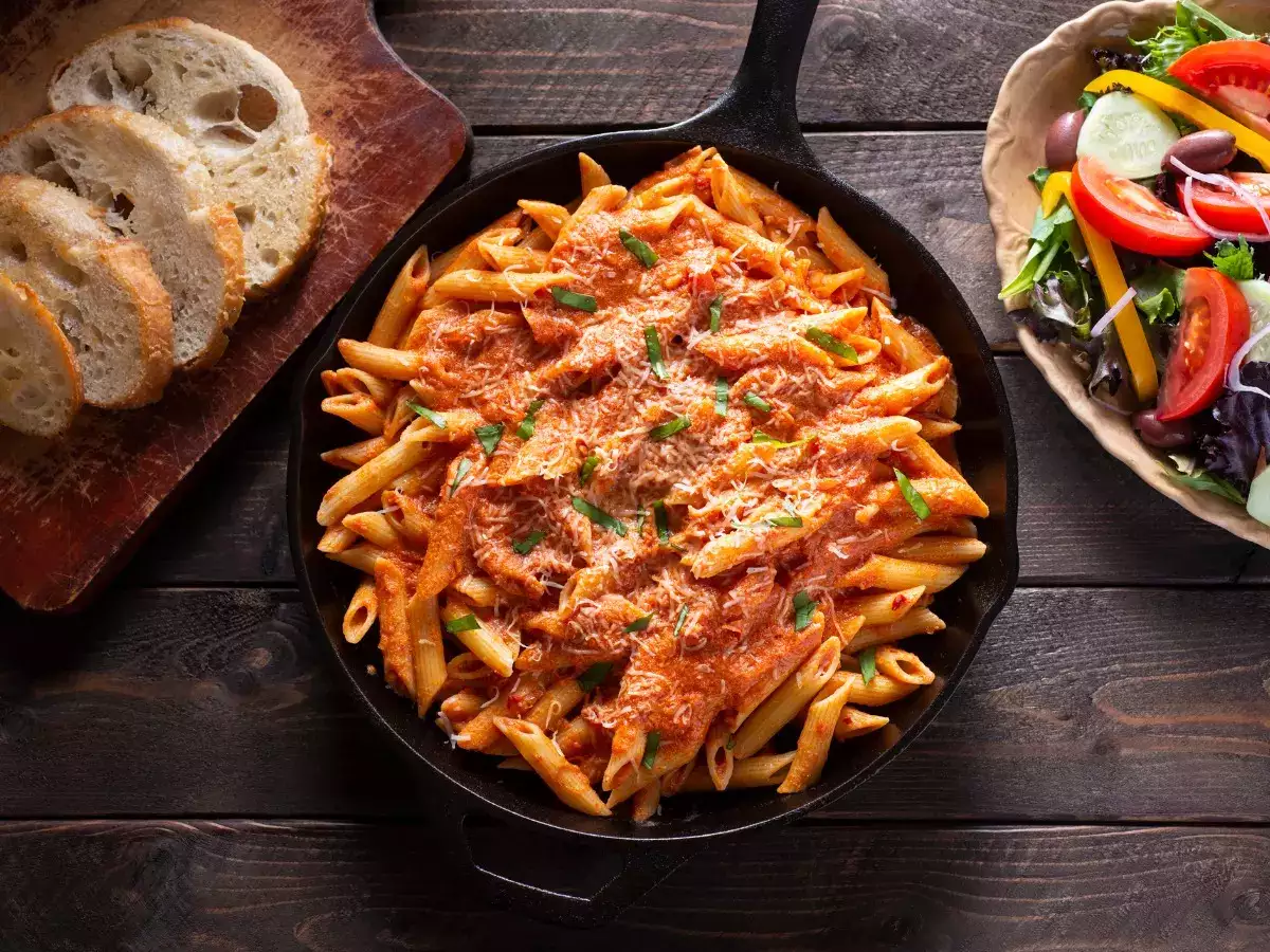 How to make the perfect Red, White and Pink Sauce for your Pasta | The Times of India