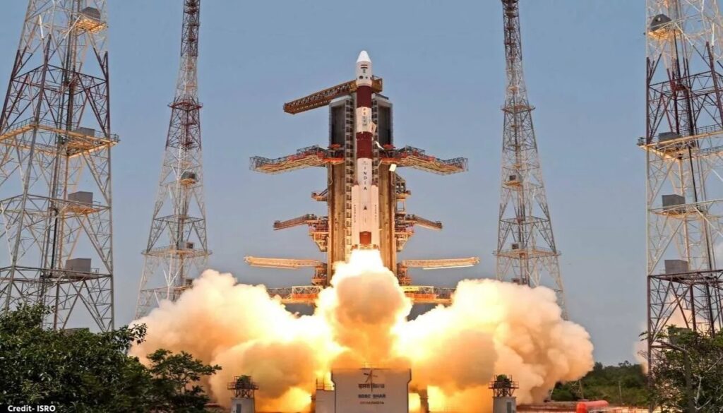 ISRO Mission Gaganyaan: ISRO के गगनयान ने भरी सफल उड़ान! चाँद सूरज के बाद अब आकाश में लहराएगा तिरंगा