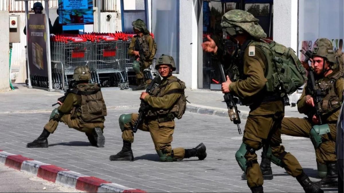 Israel Vs Hamas War: इजराइली सेना ने गाजा के सबसे बड़े रिफ्यूजी कैंप पर
