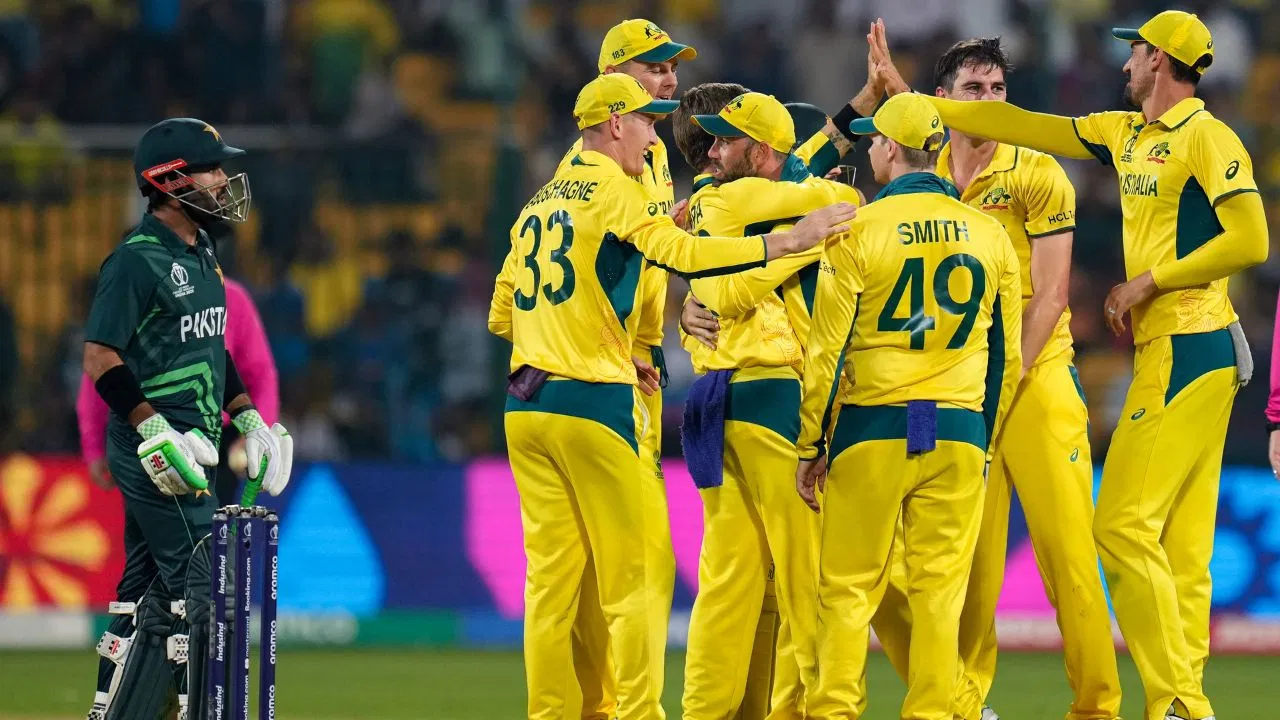 AUS vs PAK: ऑस्ट्रेलिया ने 5 विकेट गवाकर पहली पारी में 346 रन बनाए! डेविड वॉर्नर ने खेली 164 रन की शानदार पारी
