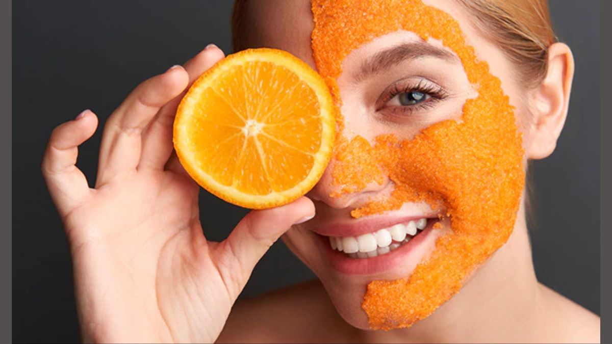 Orange Peel Face Mask for Glowing Skin: शादियों में सोने से ज्यादा चमकेगा आपका मुखड़ा, अगर 1 बार लगा लेंगी ये फेस मास्क