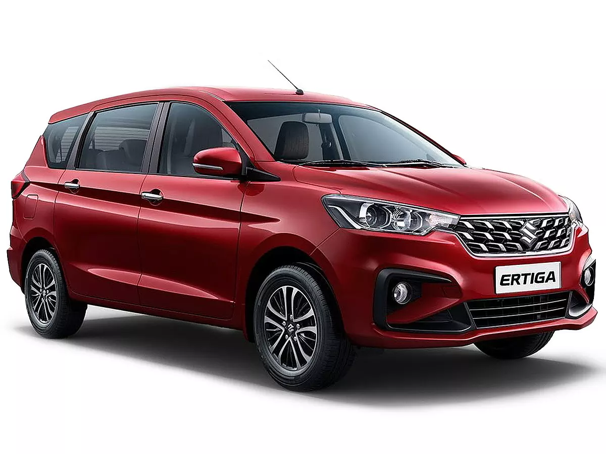 लोगों पर चढ़ा Maruti की इस धांसू कार का बुखार, 1 लाख आर्डर हैं पेंडिंग, फिर भी धड़ाधड़ खरीद रहे लोग