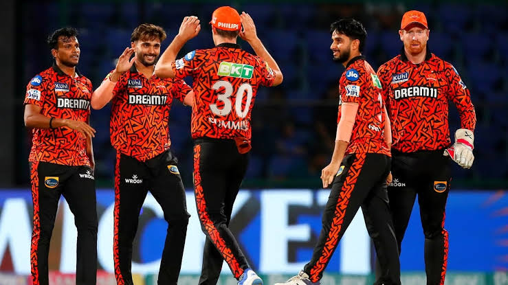 Sunrisers Hyderabad IPL 2025 Auction: सनराइजर्स हैदराबाद की रिटेन लिस्ट मचा तहलका,,,23 करोड़ में खरीदा 5.25 करोड़ का खिलाड़ी