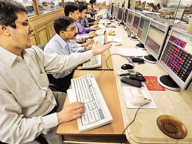 Jindal Worldwide share: लाखों में बिक रहा 69 रुपए का शेयर,, रातों-रात निवेशकों को हुआ 400% का फायदा