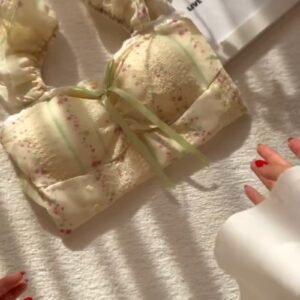 Vintage Floral Lace Corset-Style Crop Top – Available in Sky Blue & Pastel Green